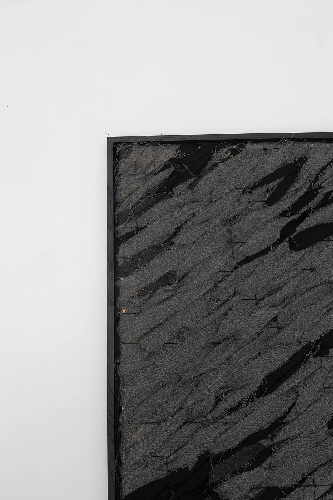 Зображення "Absorption" від David Kokhan, розмір: 104 x 84 x 3,5 cm, матеріали: textile (cotton, strеtch), stretcher frame, mesh, framed, медіум: mixed-media, місто: Kyiv Фото 5 з 9.