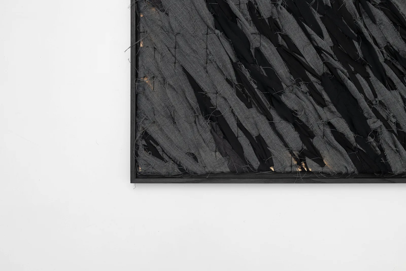 Зображення "Absorption" від David Kokhan, розмір: 104 x 84 x 3,5 cm, матеріали: textile (cotton, strеtch), stretcher frame, mesh, framed, медіум: mixed-media, місто: Kyiv Фото 4 з 9.